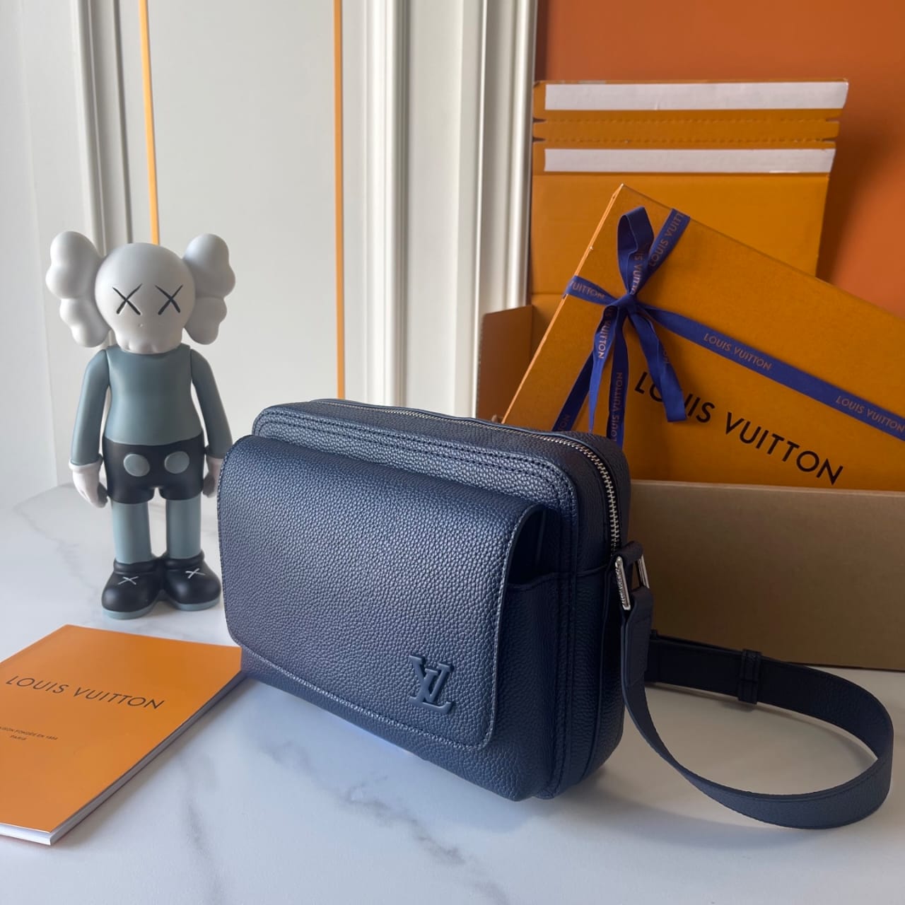 Louis Vuitton Boarding Messenger Bag