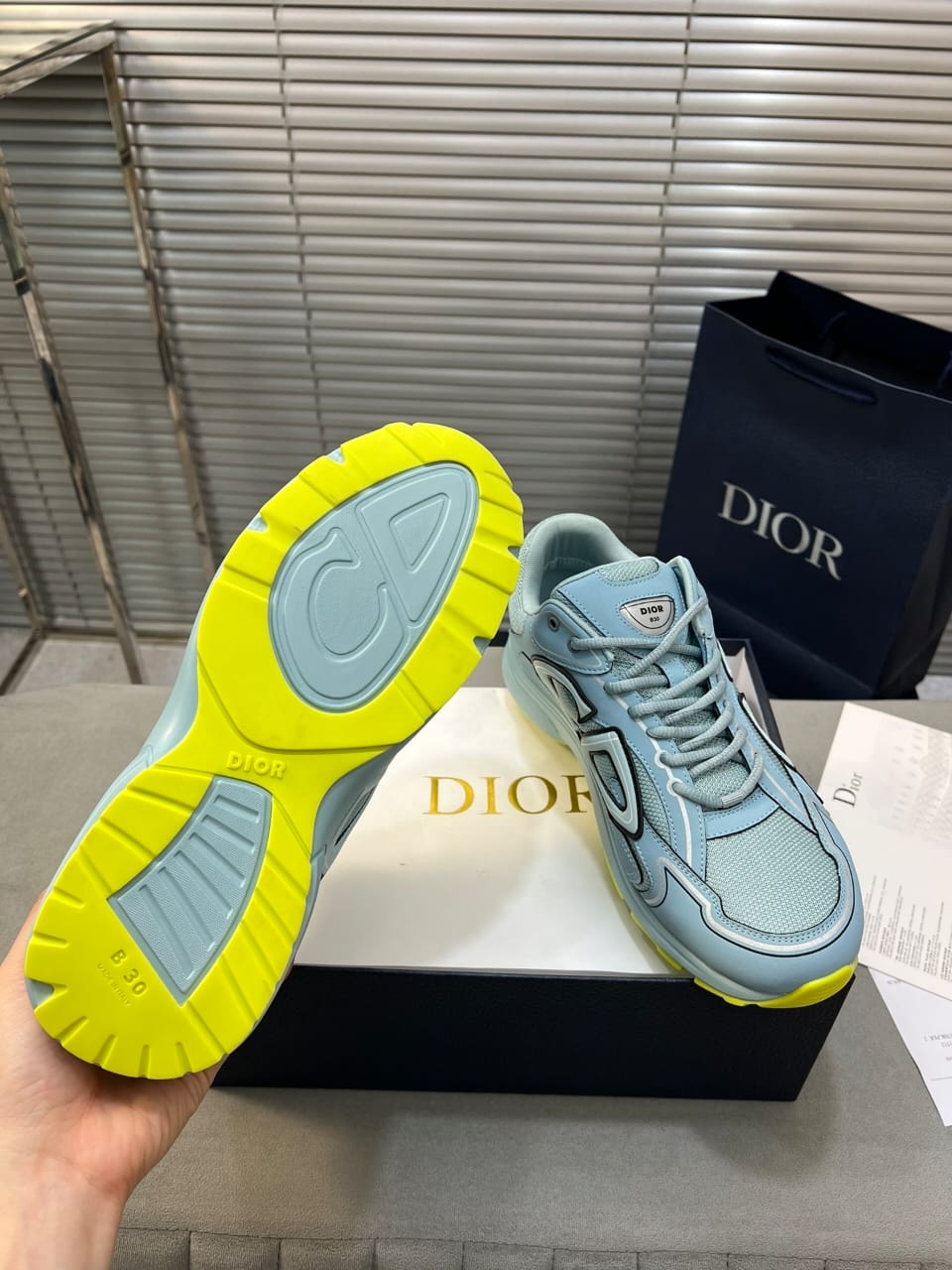 Christian Dior B30