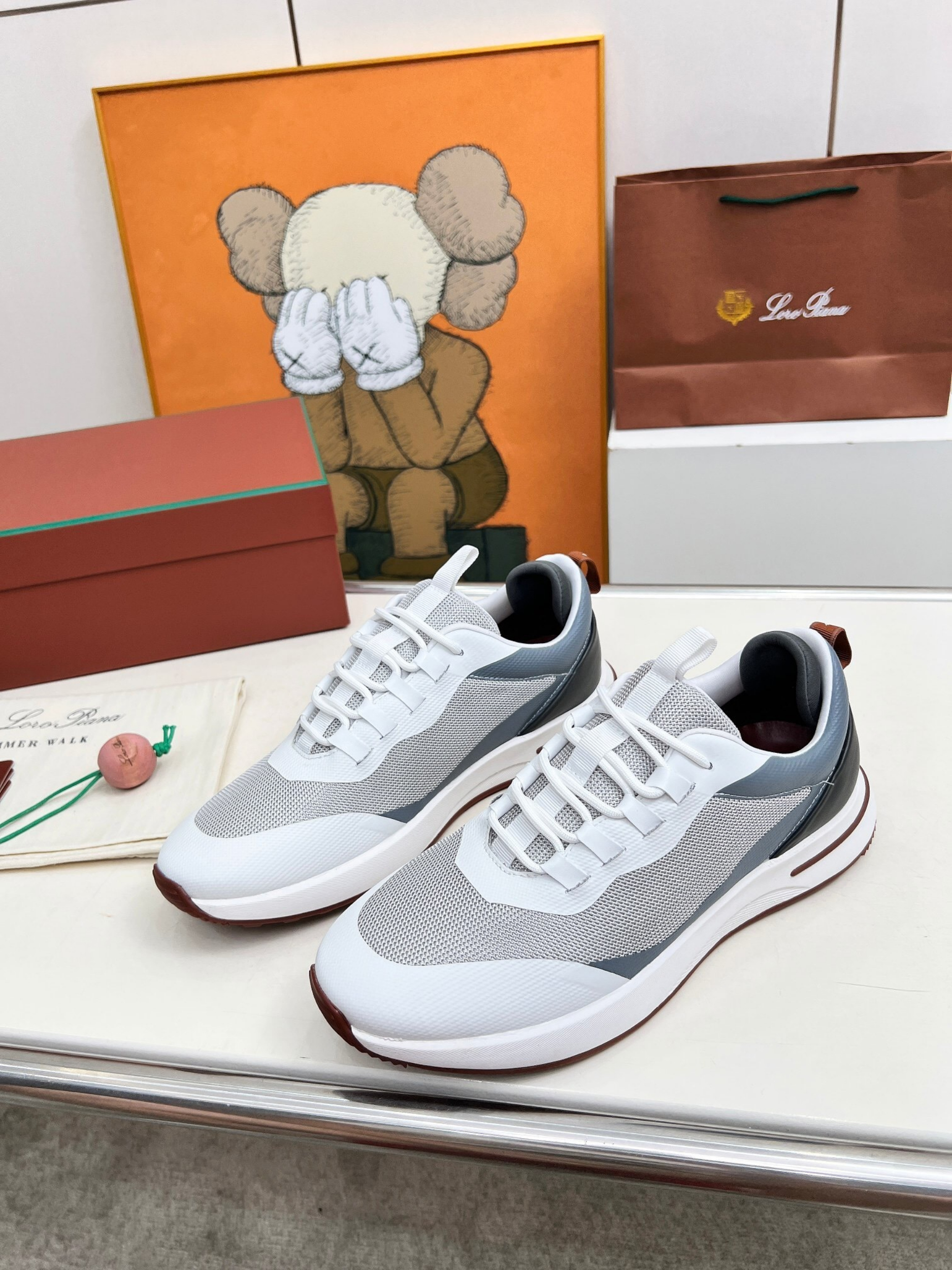 Loro Piana Weekend Walkers