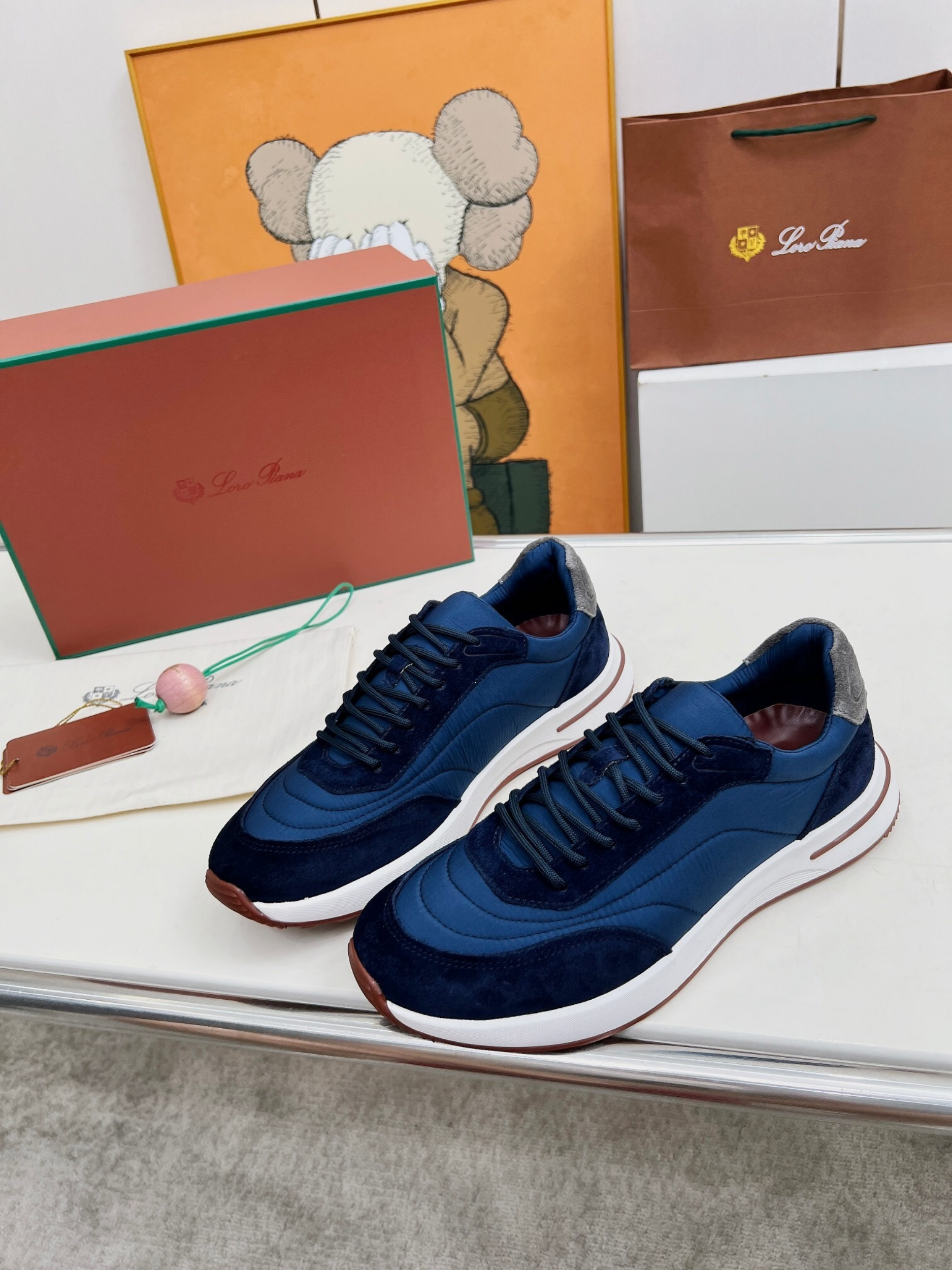 Loro Piana Week End Walk