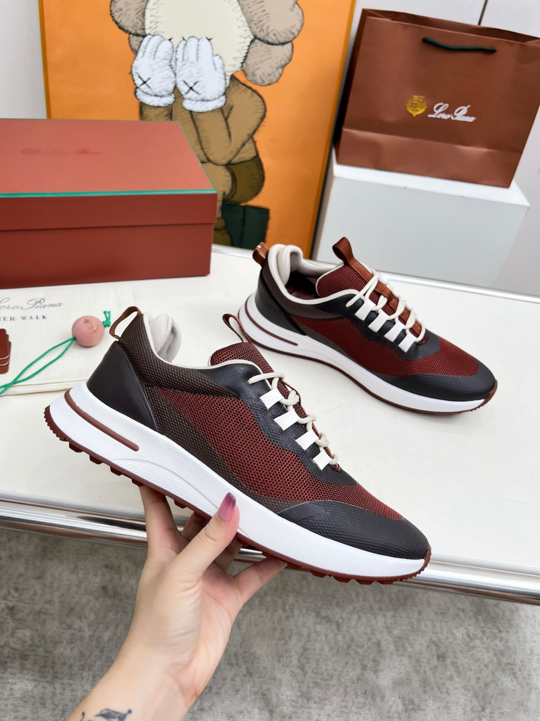 Loro Piana Weekend Walkers