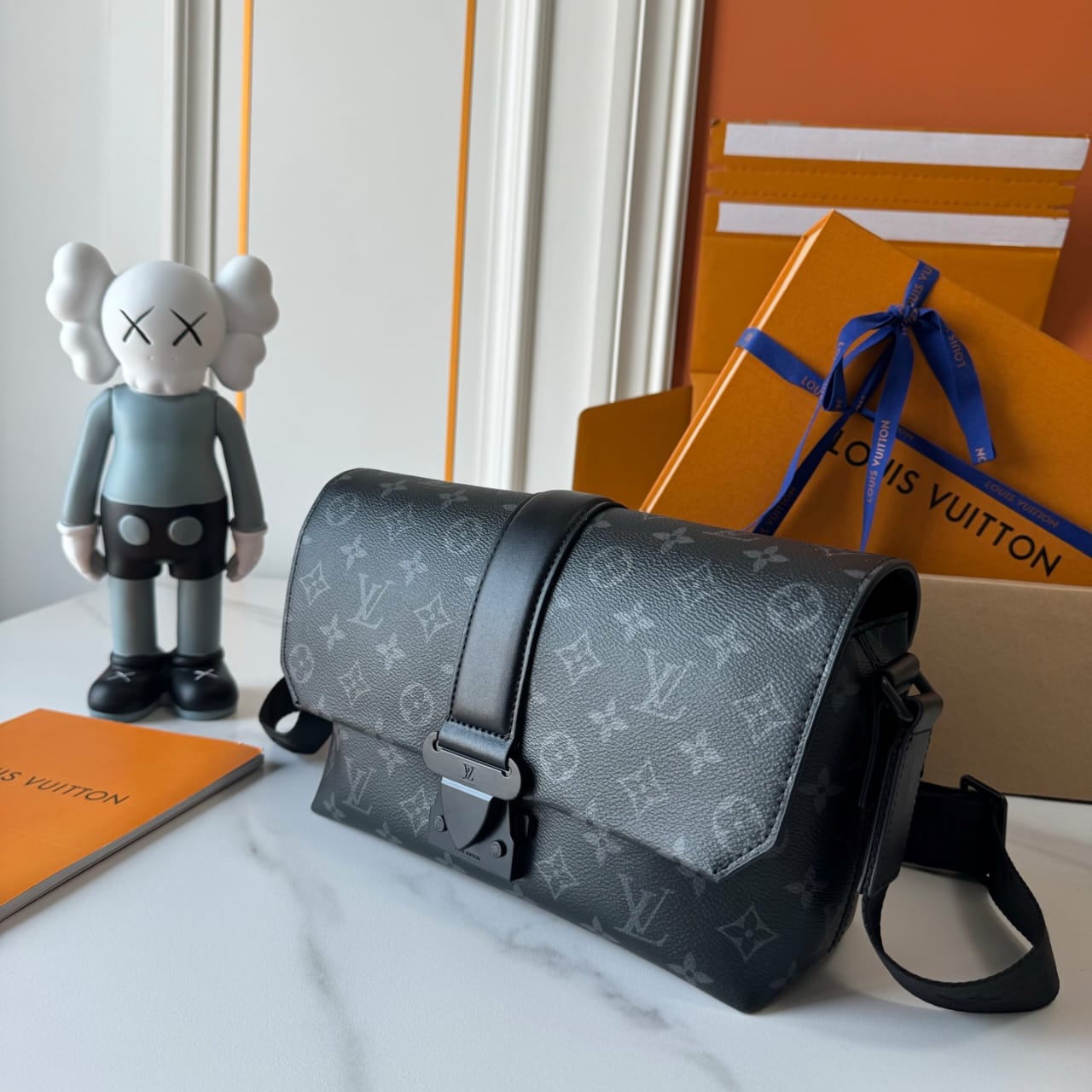 Louis Vuitton S-cape Bag
