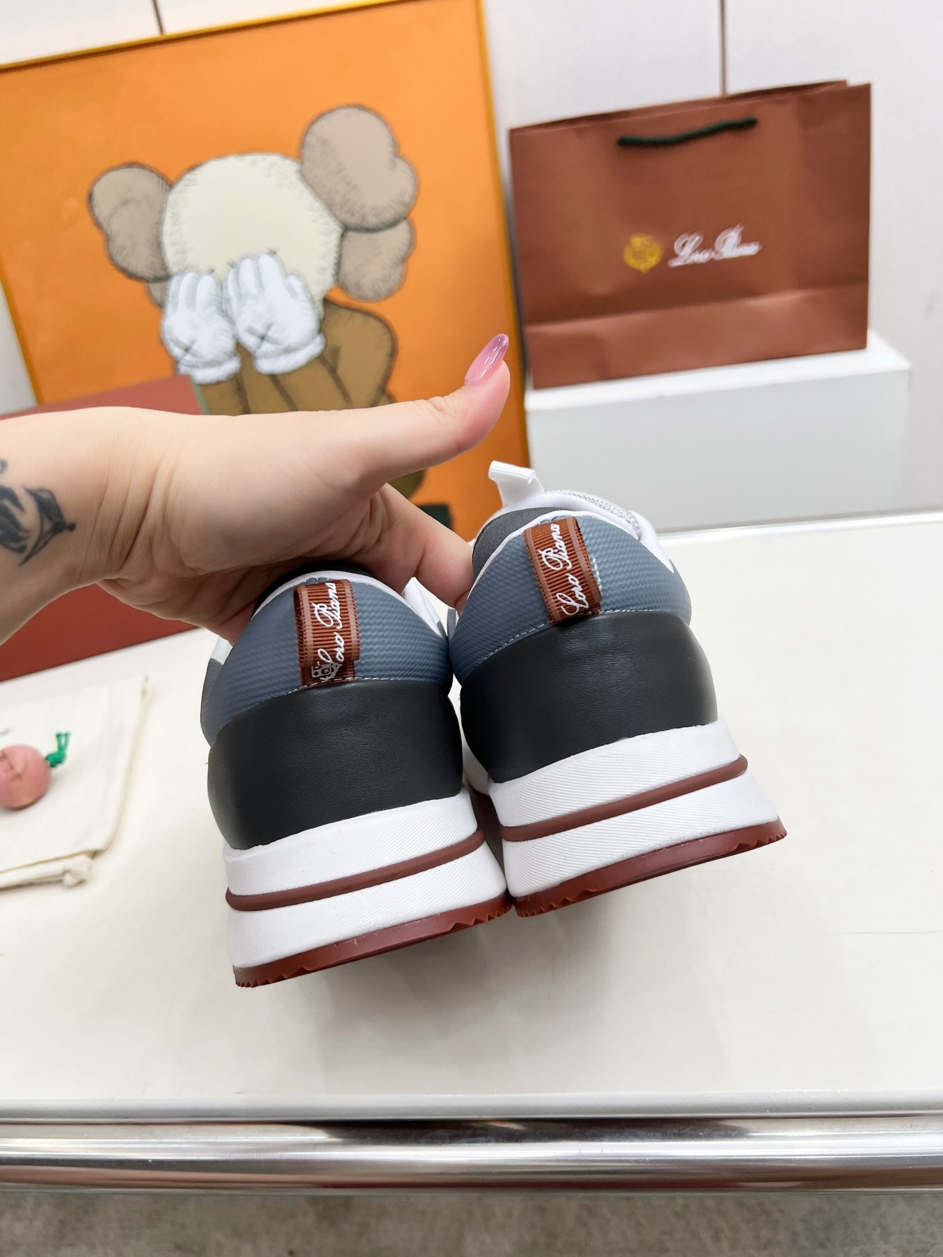 Loro Piana Weekend Walkers