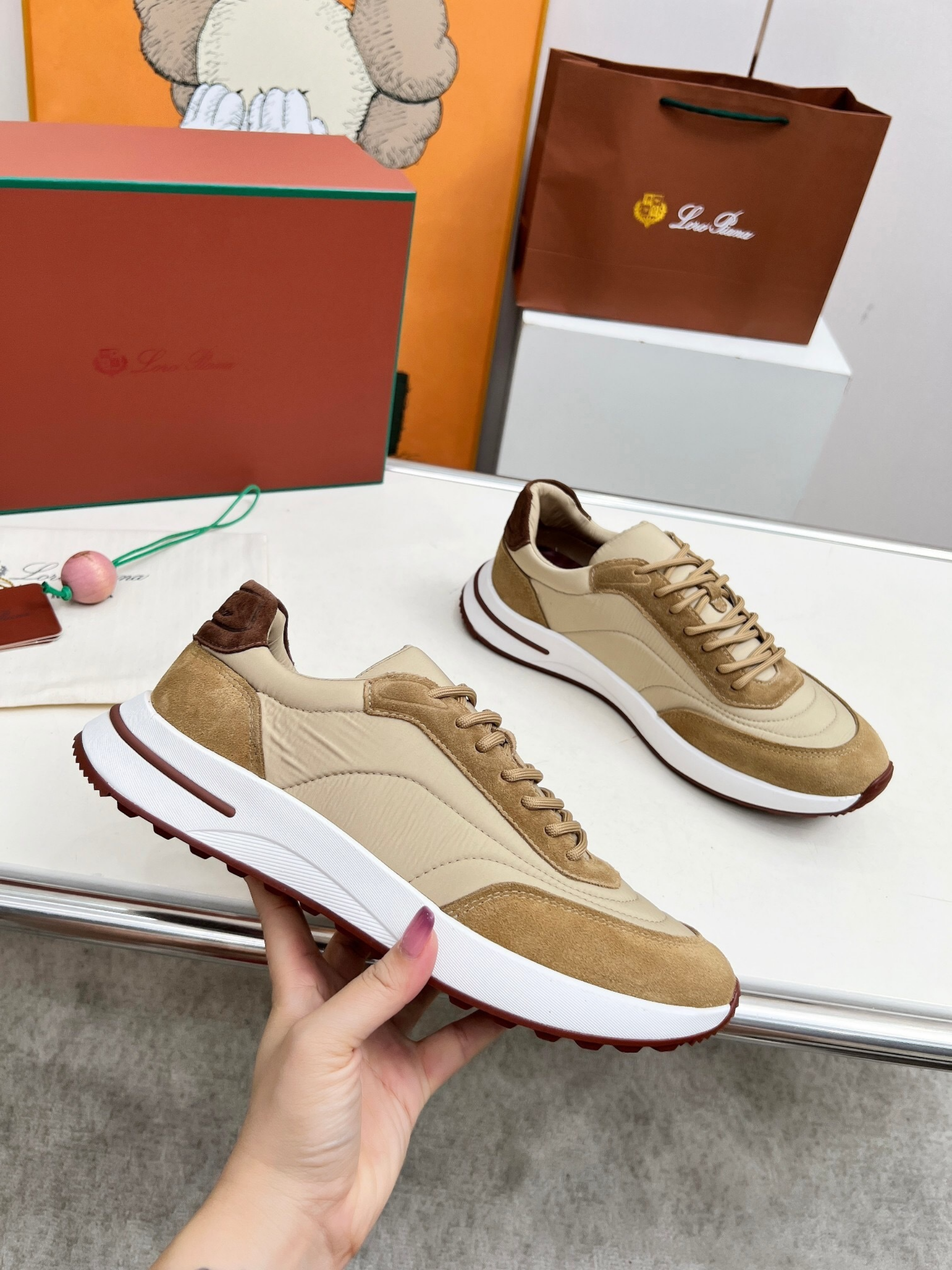 Loro Piana Week End Walk