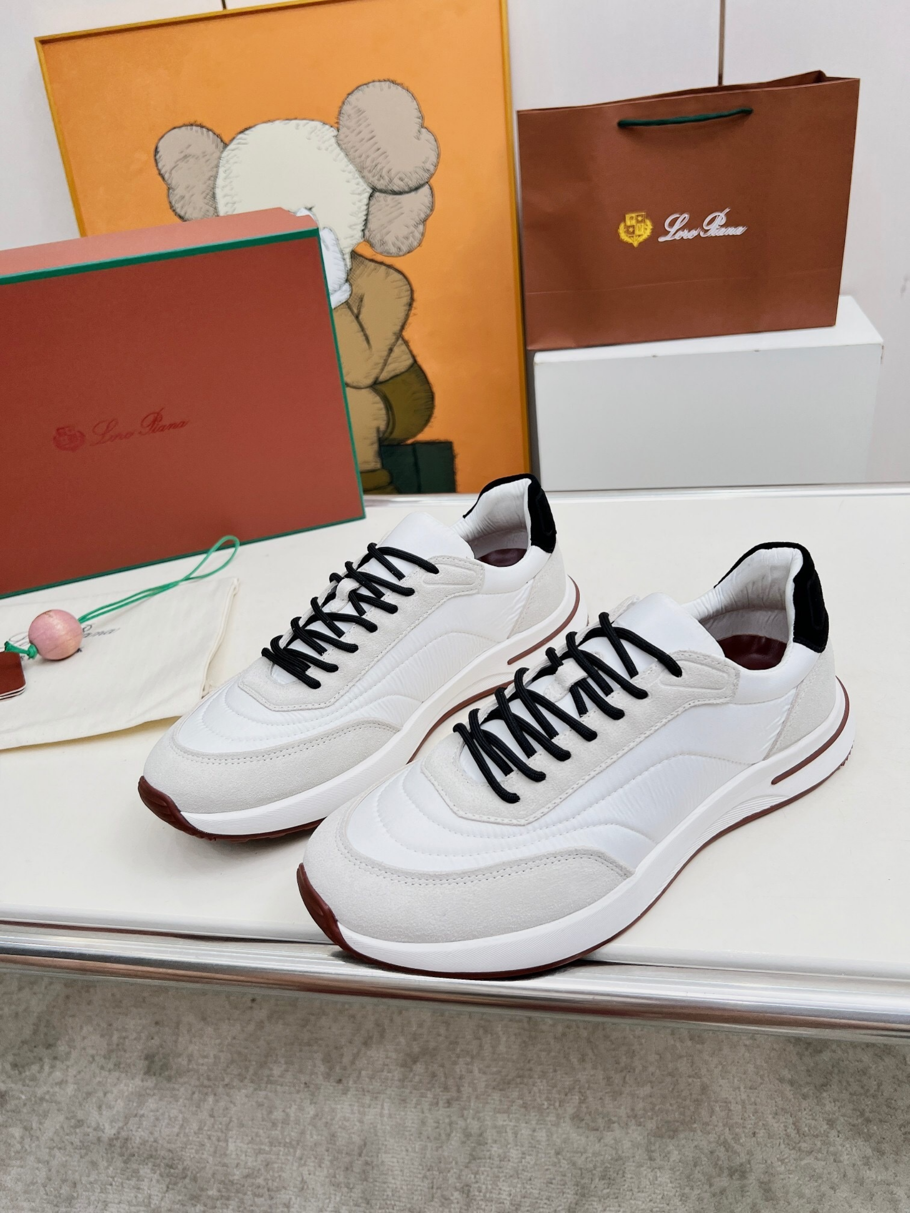 Loro Piana Week End Walk