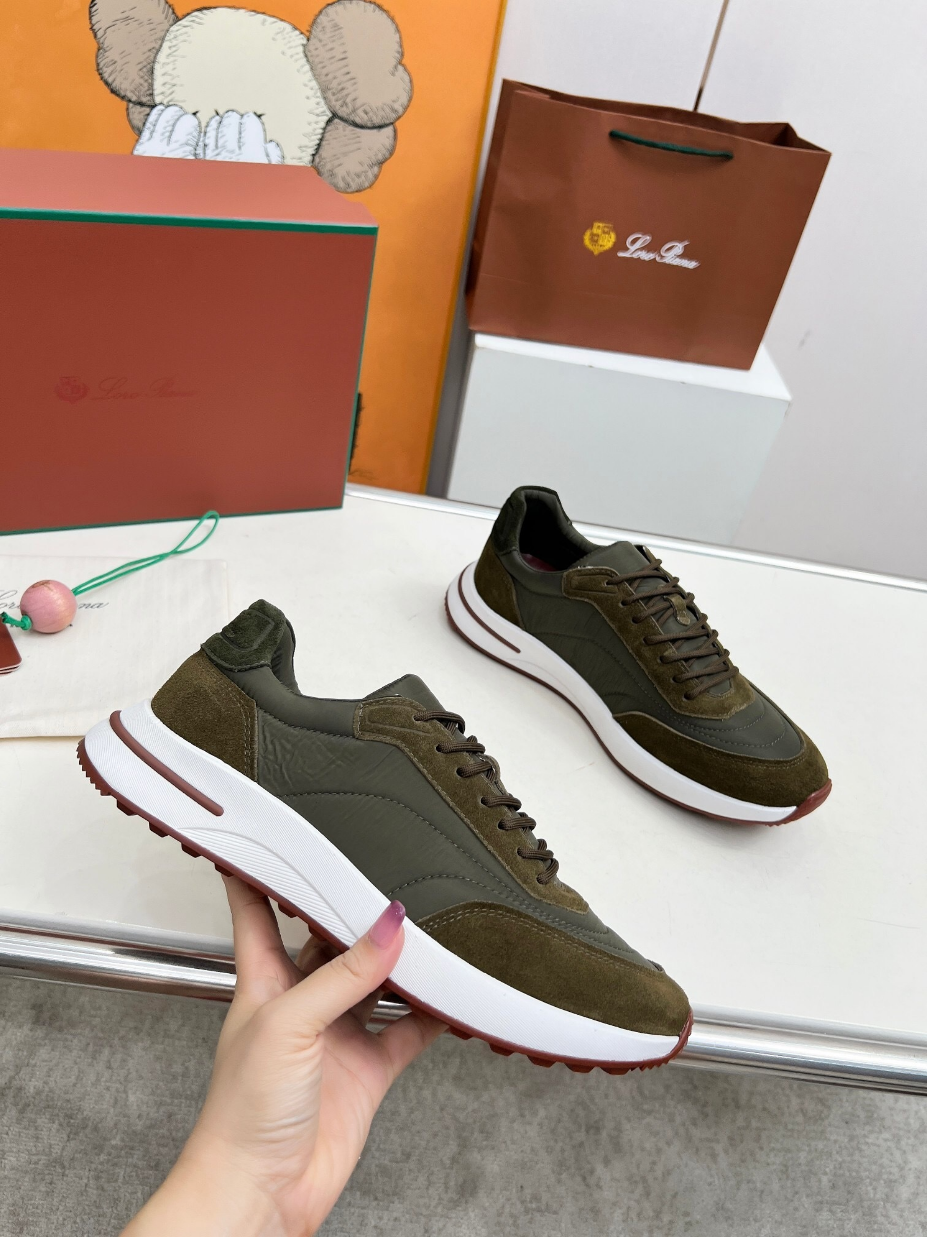 Loro Piana Week End Walk