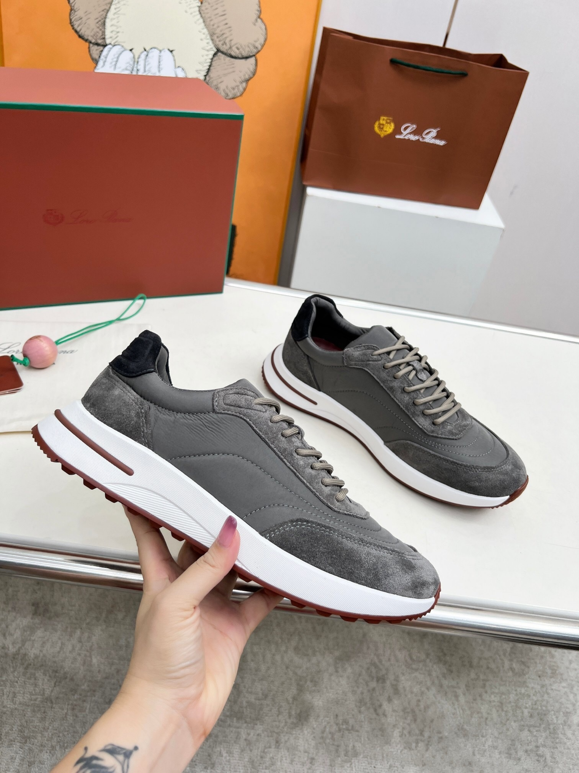 Loro Piana Week End Walk