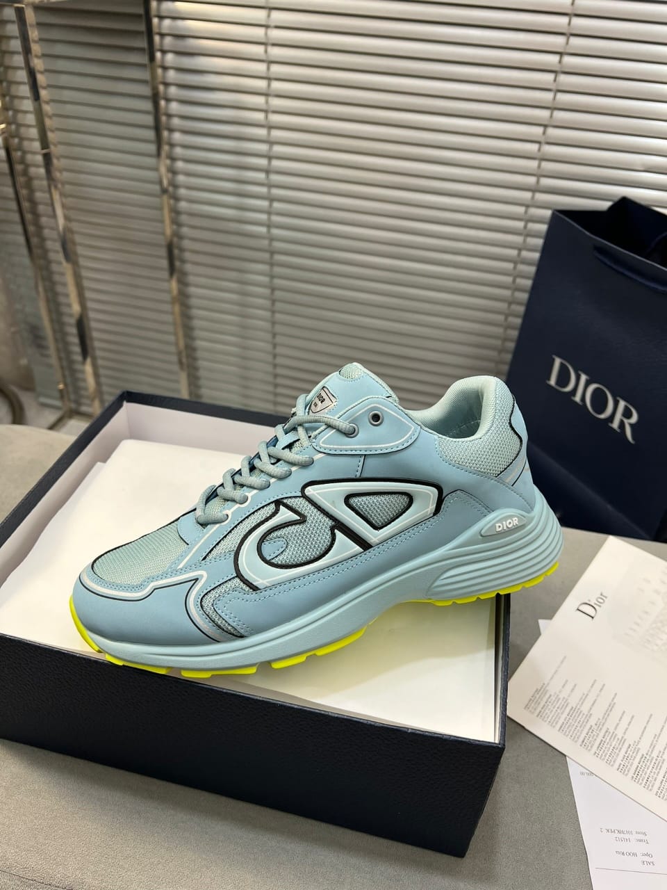 Christian Dior B30