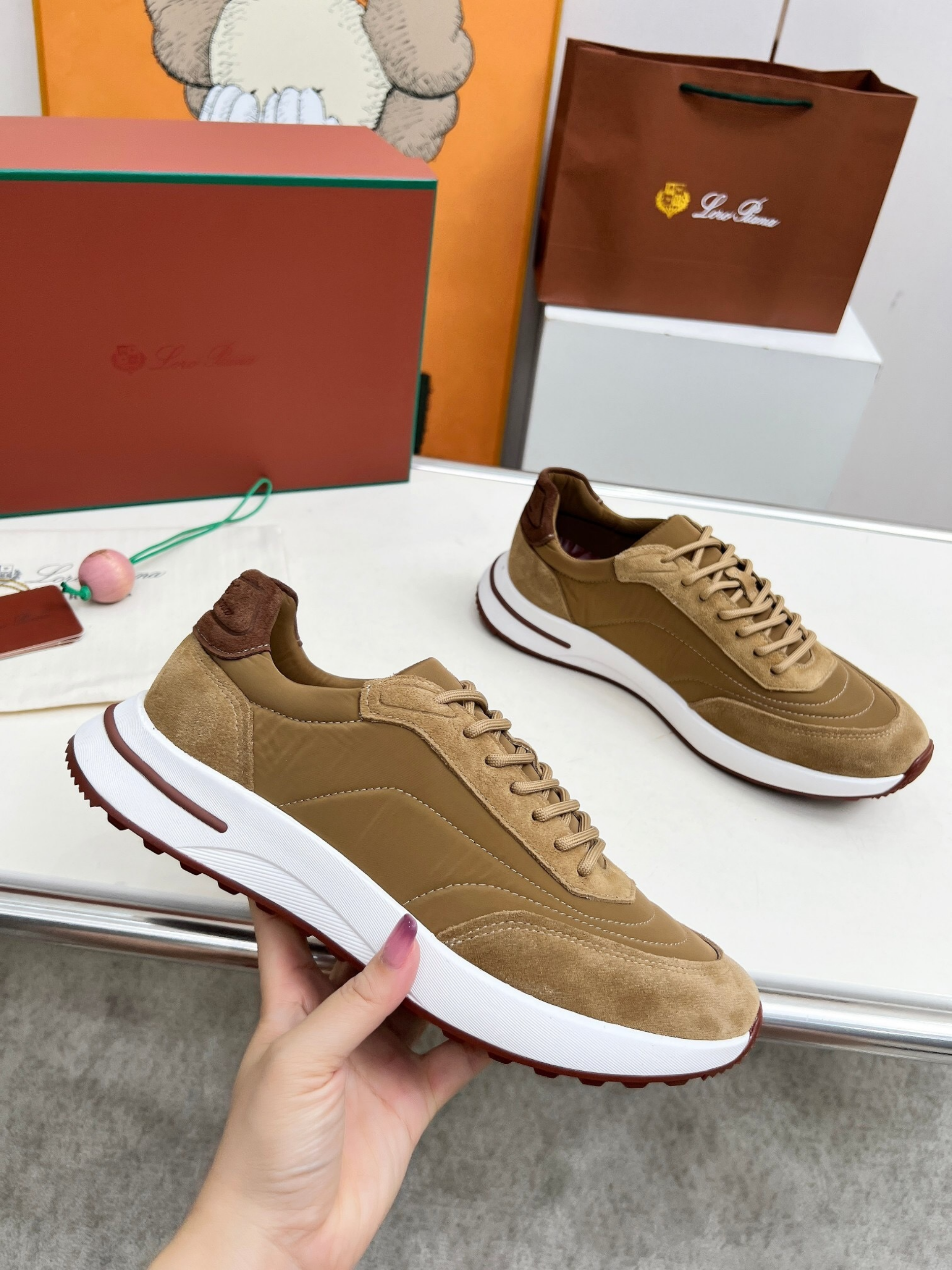 Loro Piana Week End Walk