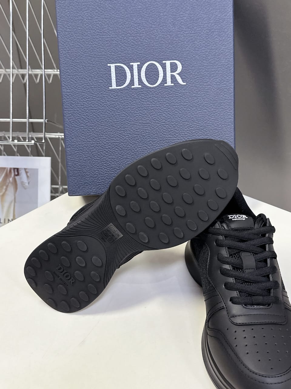 Christian Dior B25