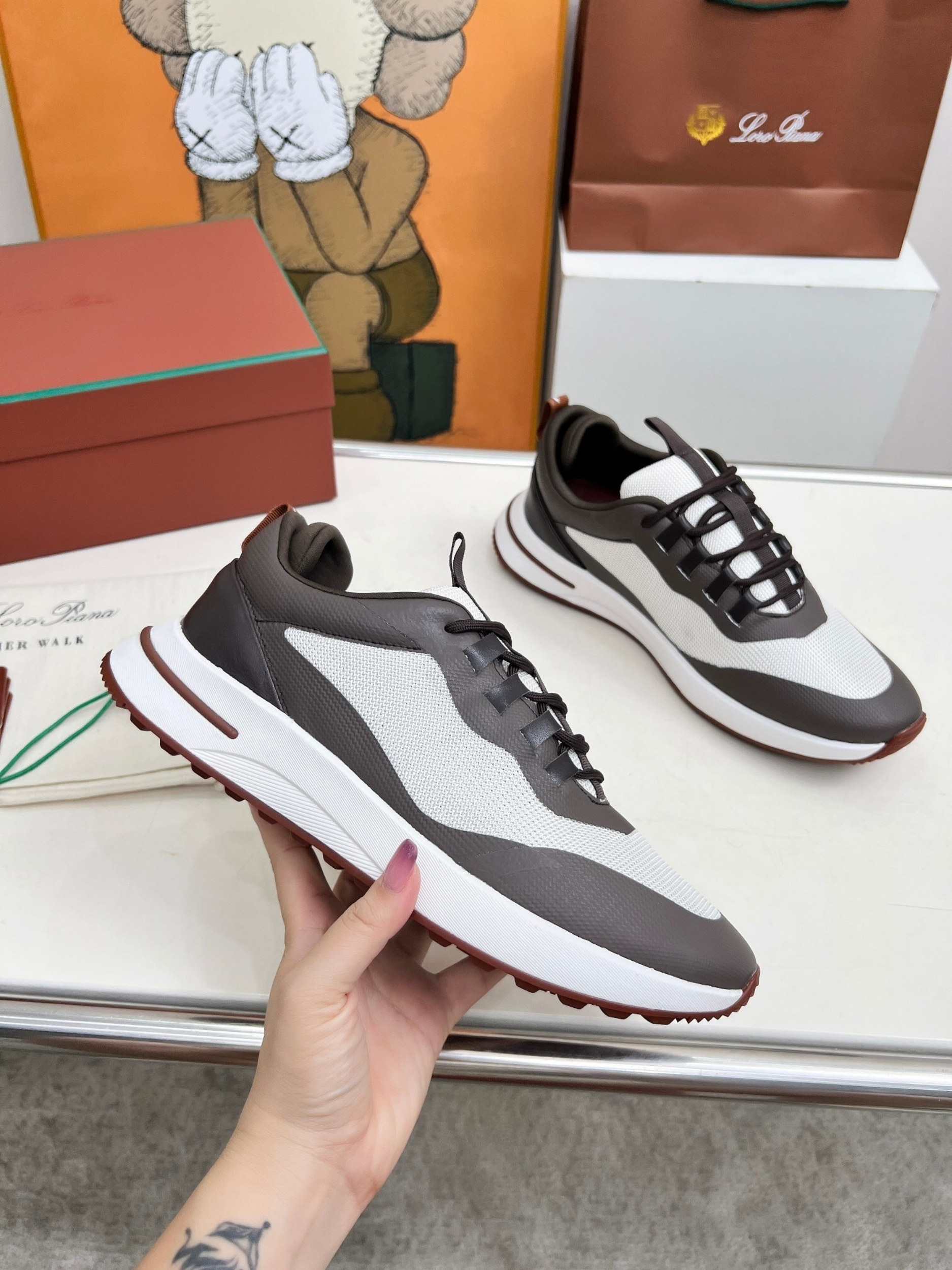 Loro Piana Weekend Walkers