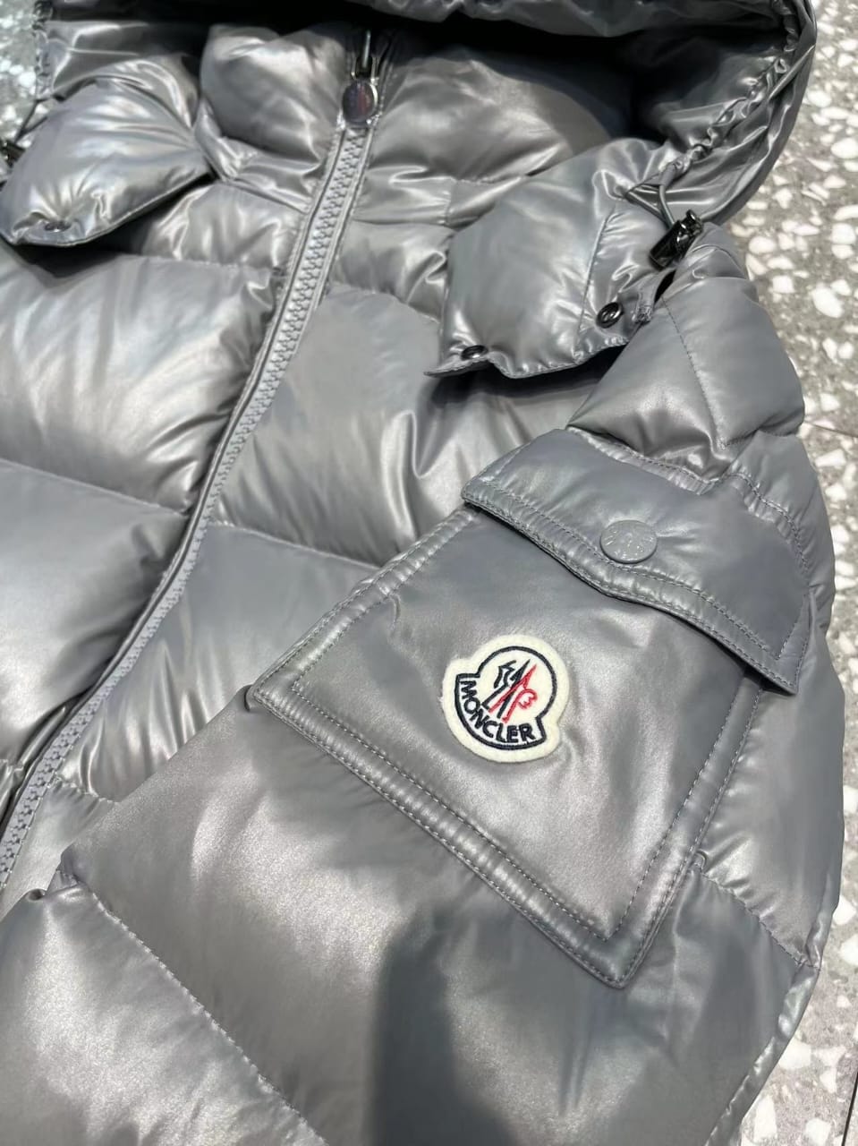 Moncler Maya Grijs