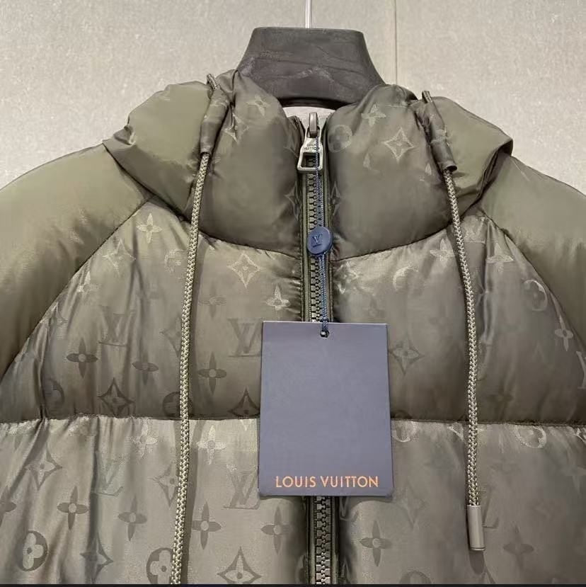 Louis Vuitton Monogram Jas