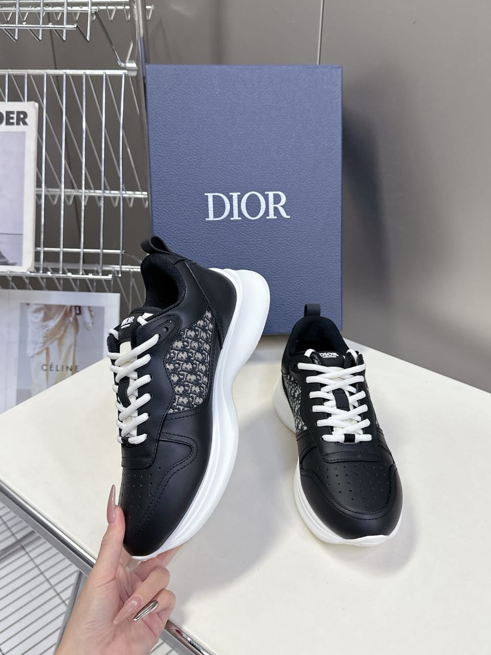 Christian Dior B25