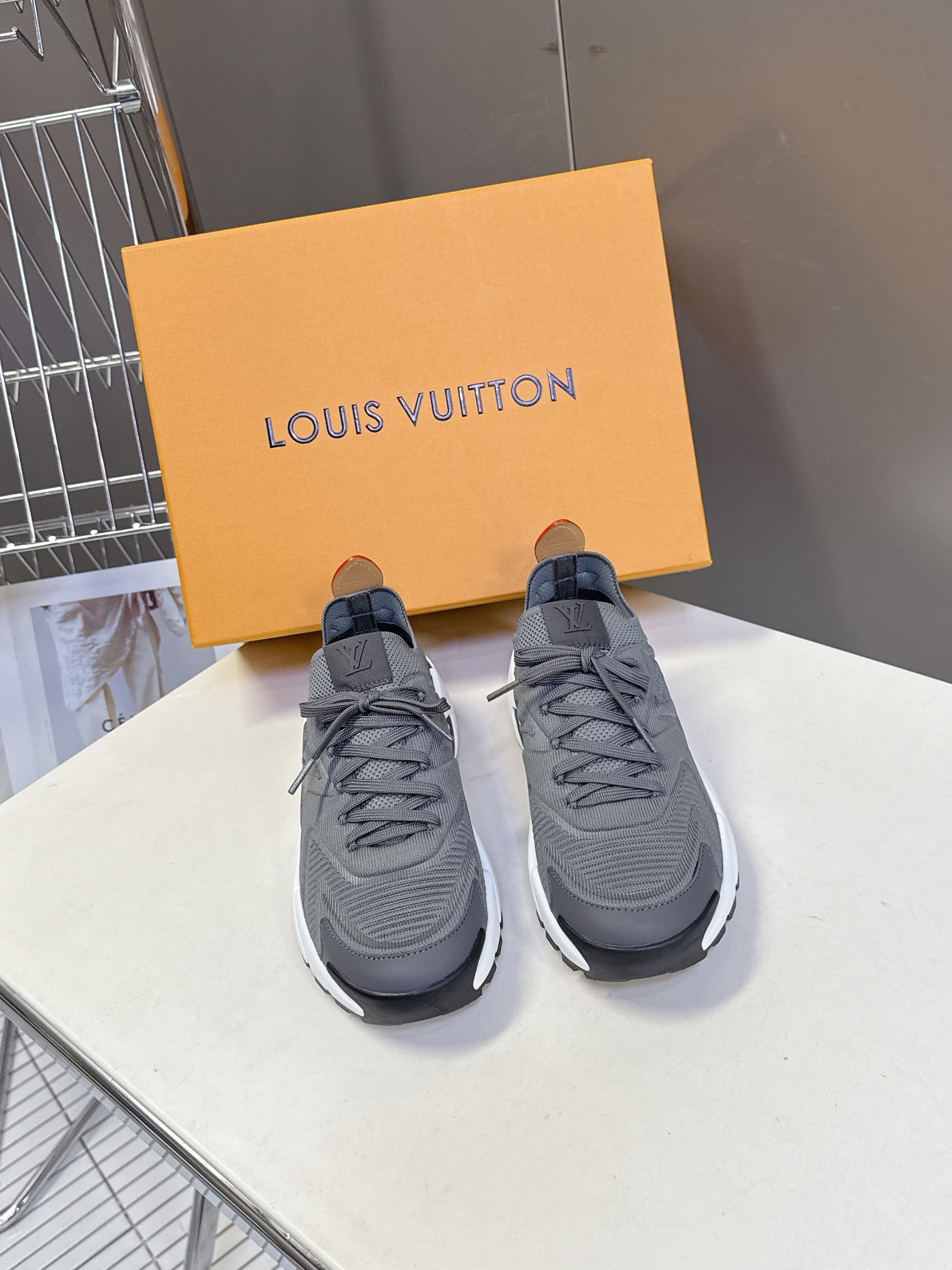 Louis Vuitton Tatic