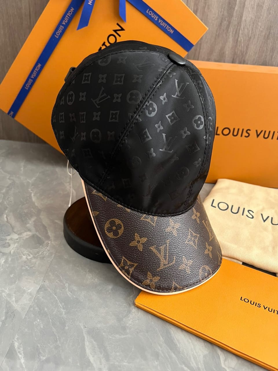 Louis Vuitton Pet