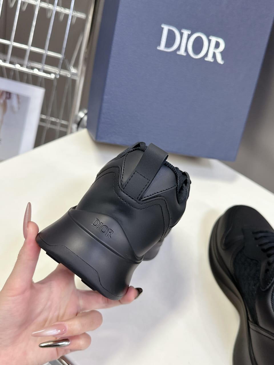 Christian Dior B25