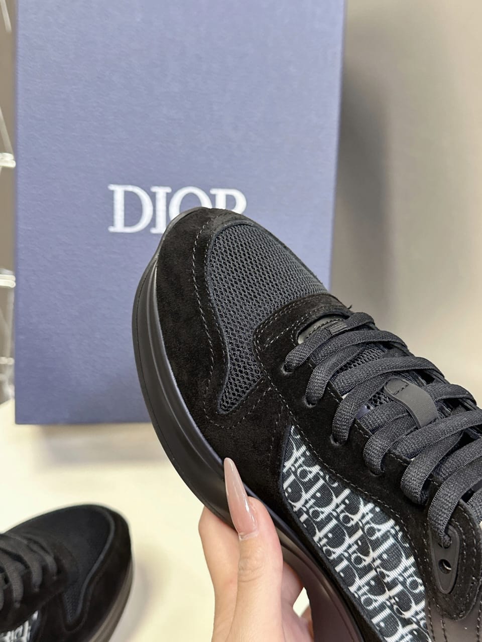 Christian Dior B25