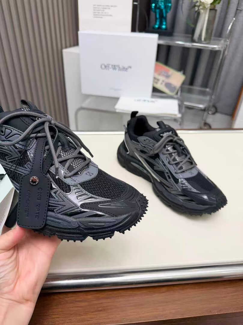 Off-White Sneakers