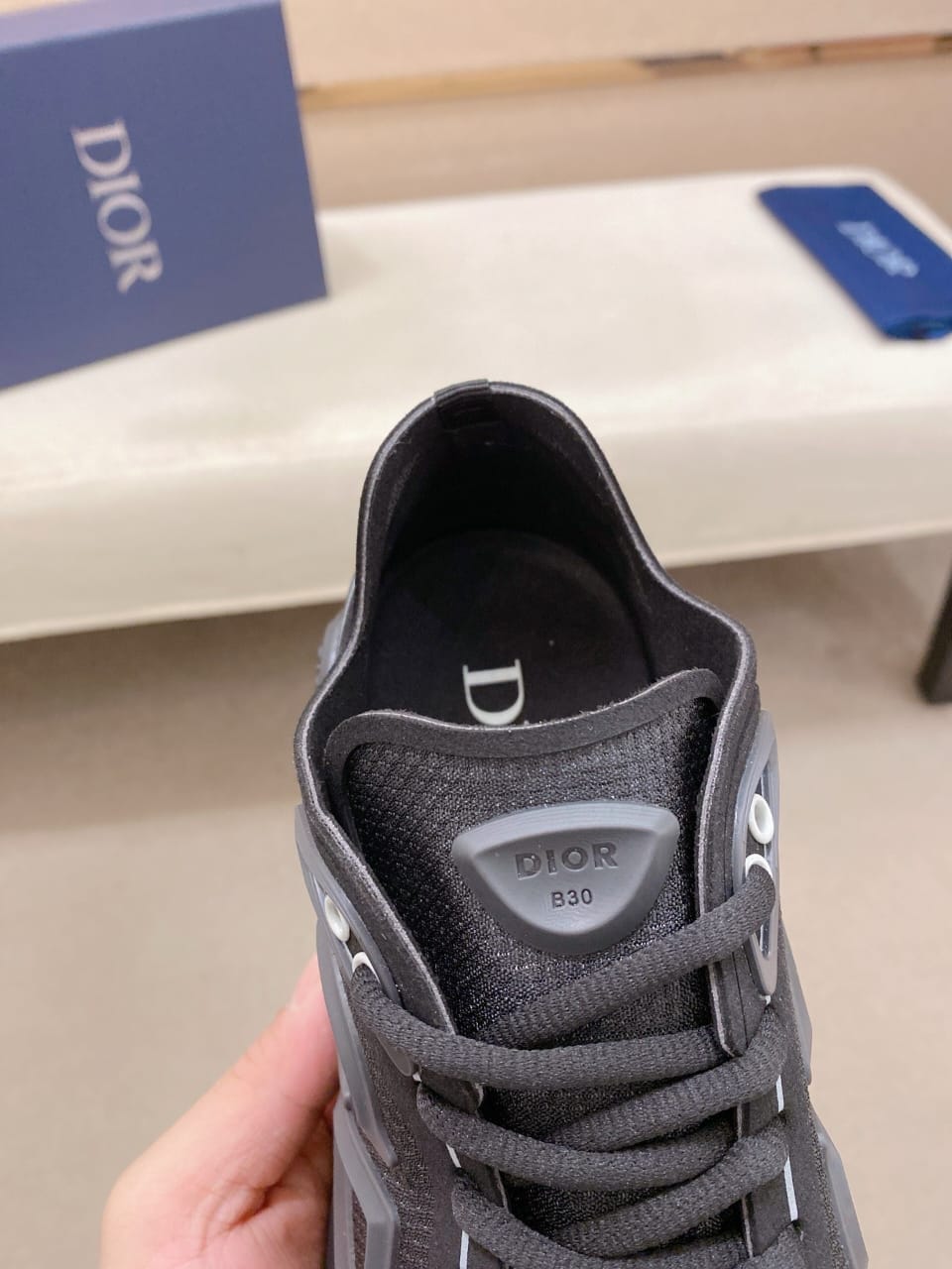 Christian Dior B30 2025