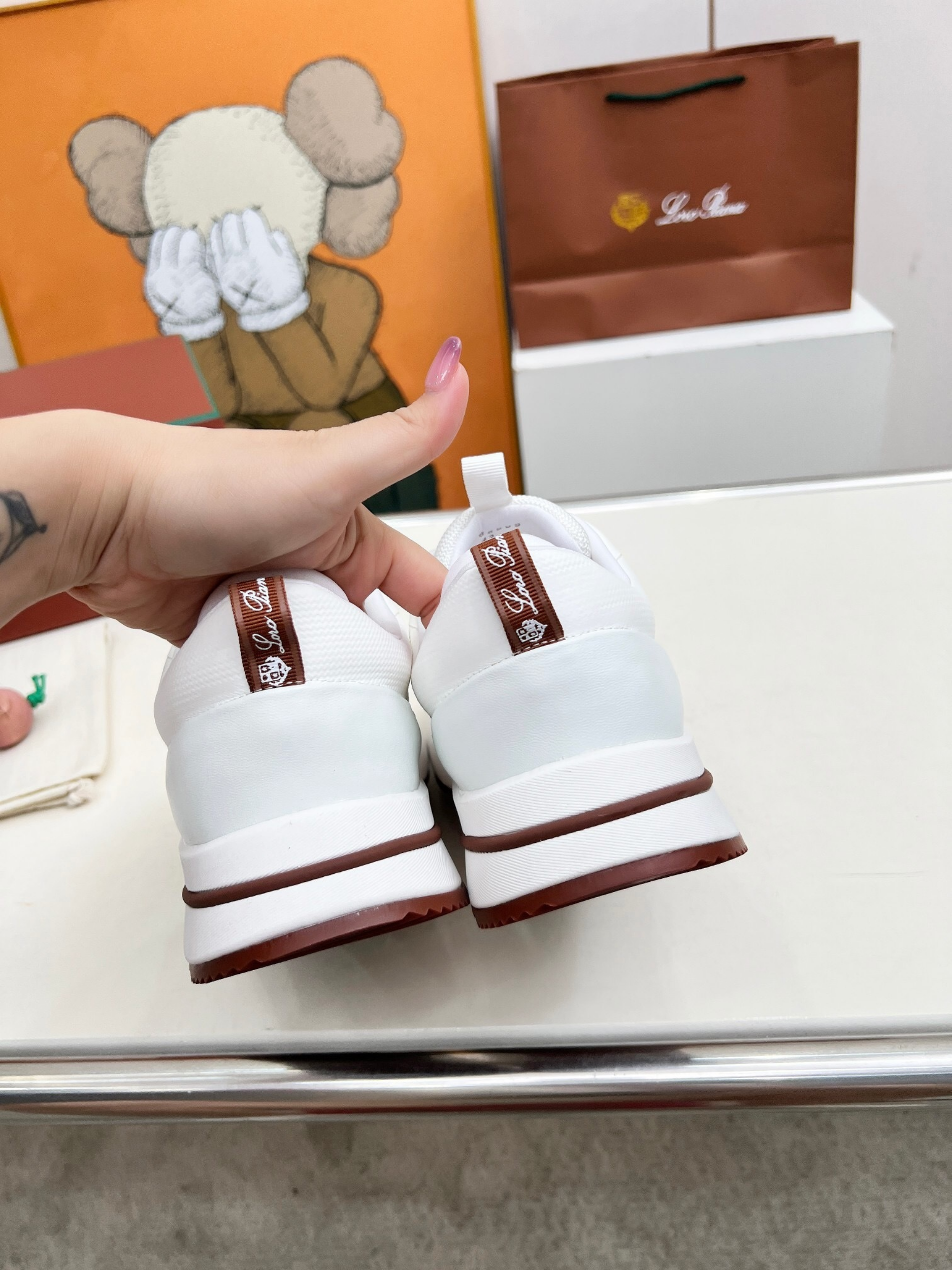 Loro Piana Weekend Walkers