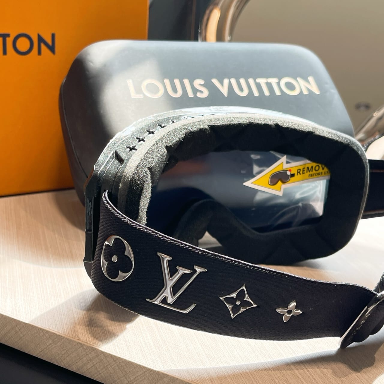 Louis Vuitton SKI-BRIL