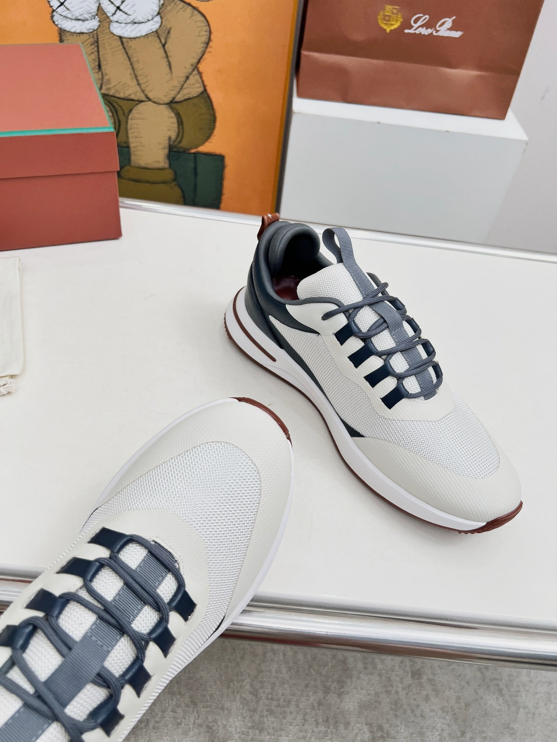 Loro Piana Weekend Walkers