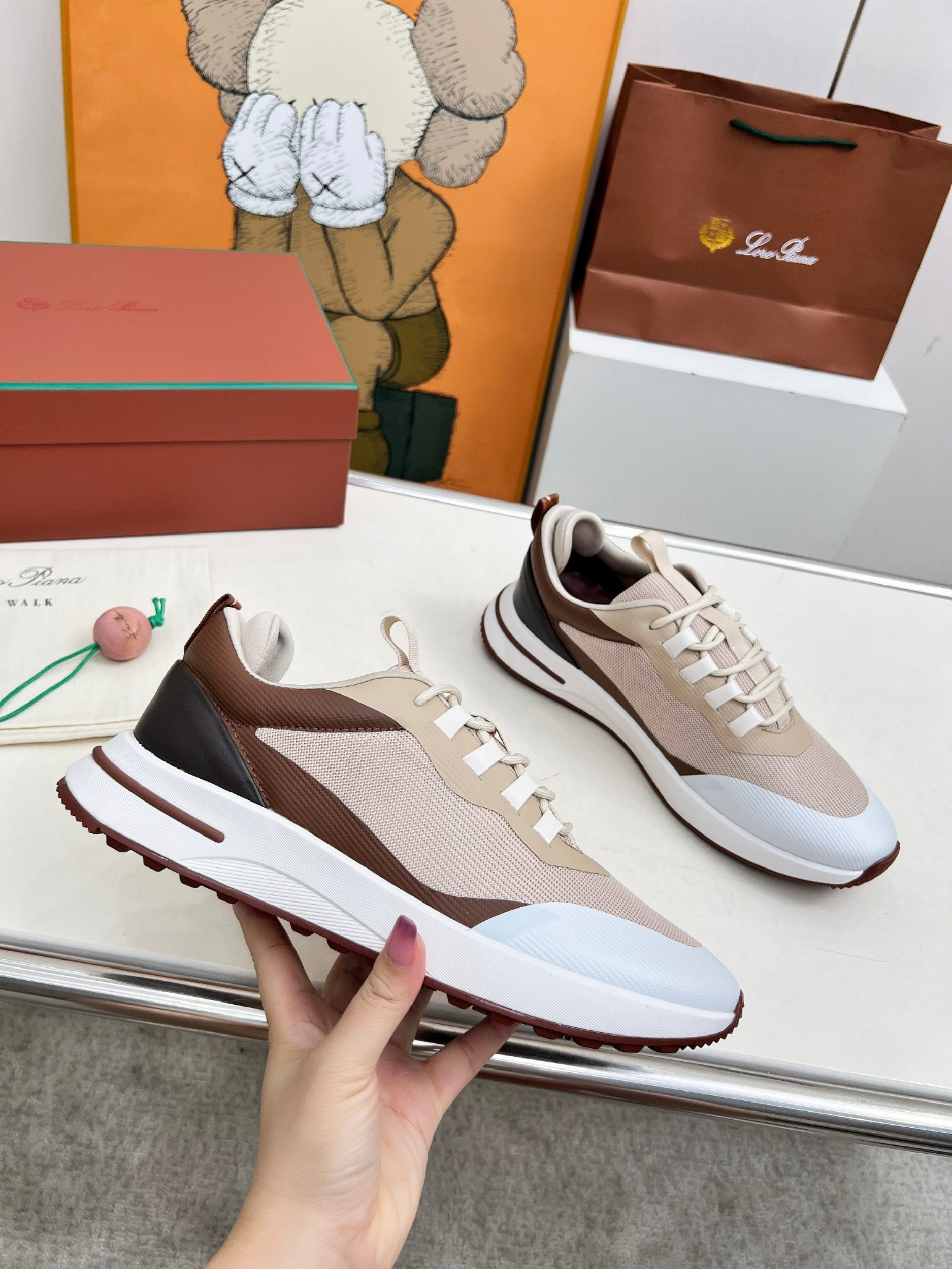 Loro Piana Weekend Walkers