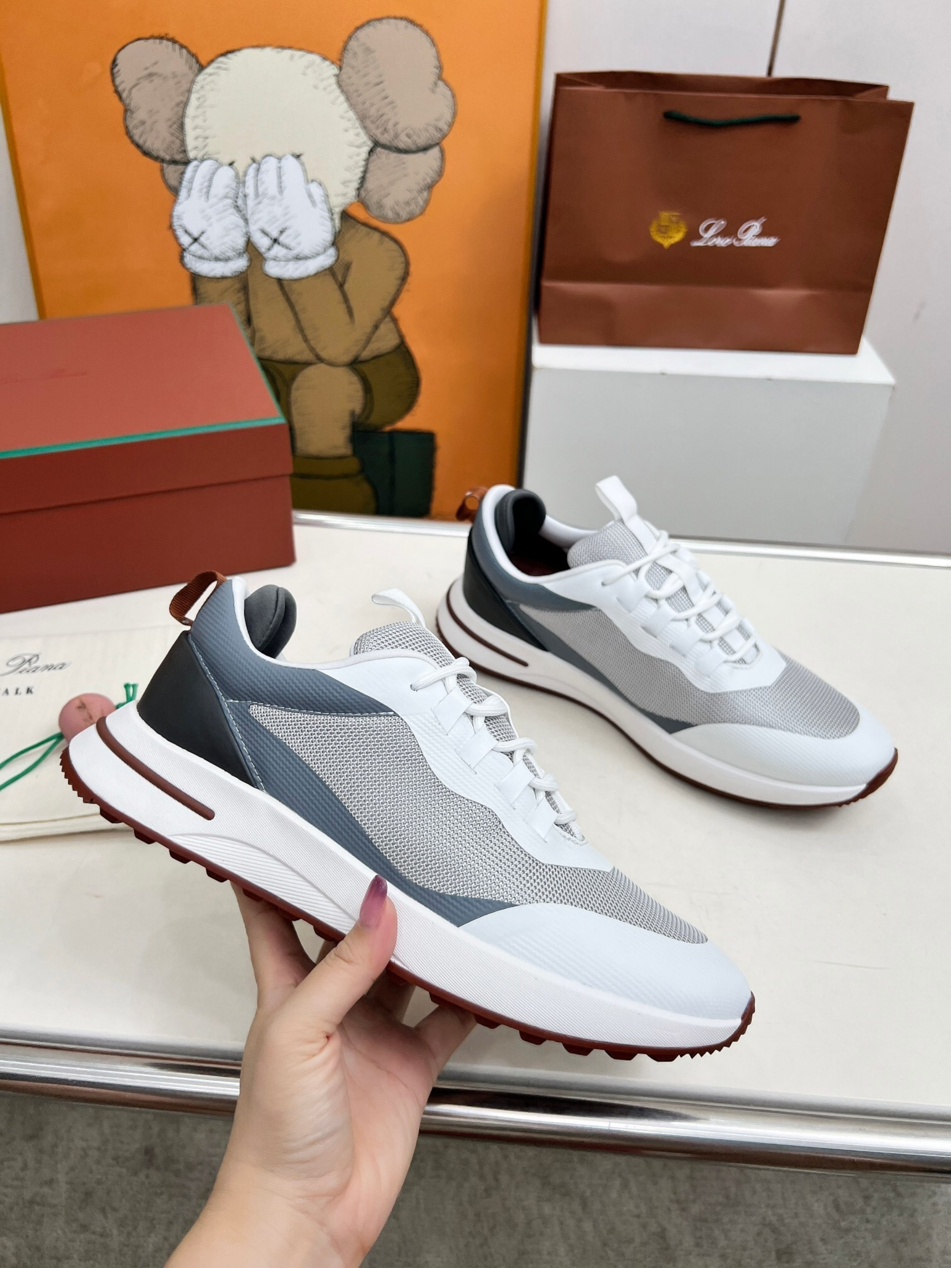 Loro Piana Weekend Walkers