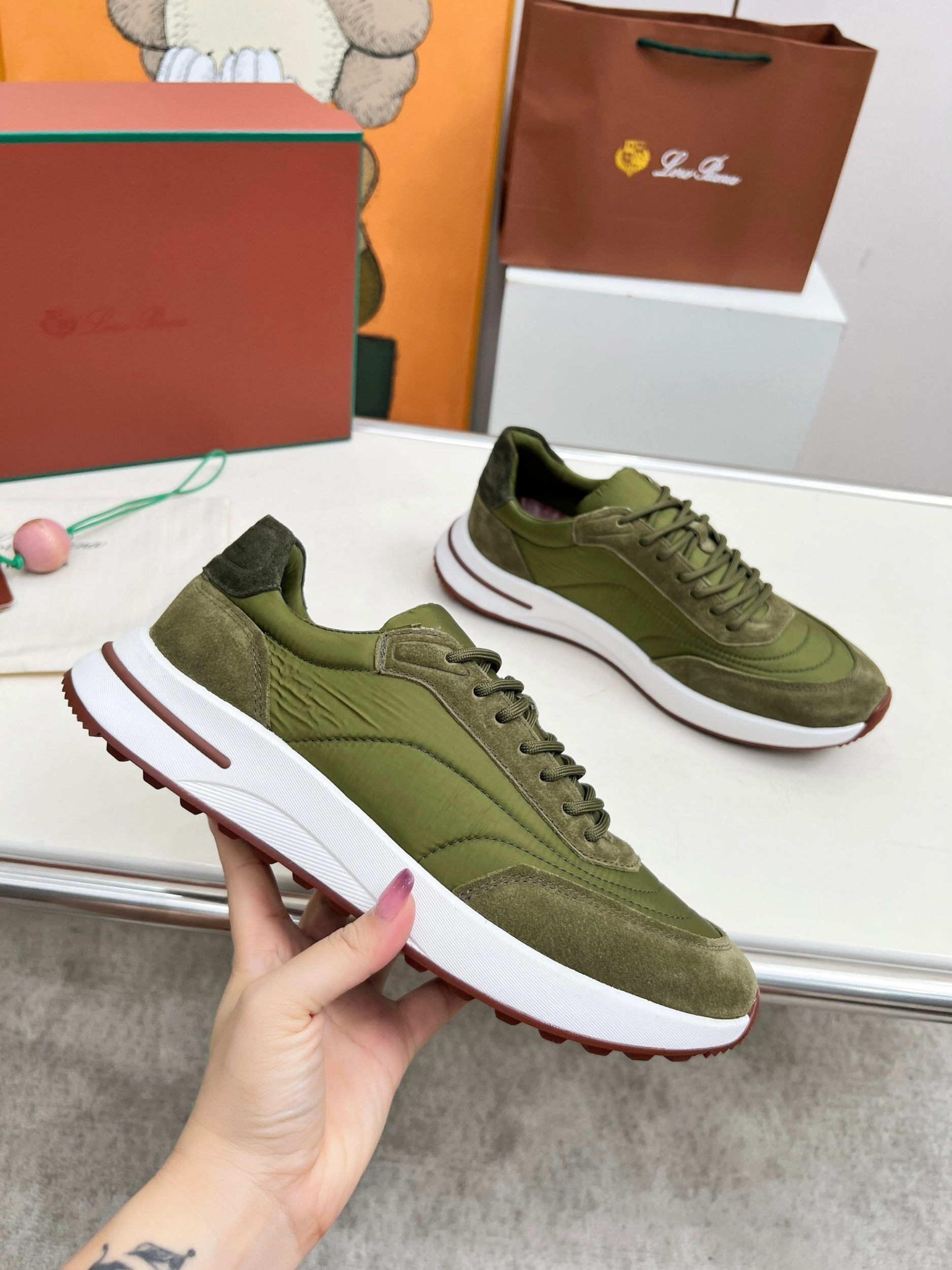 Loro Piana Week End Walk