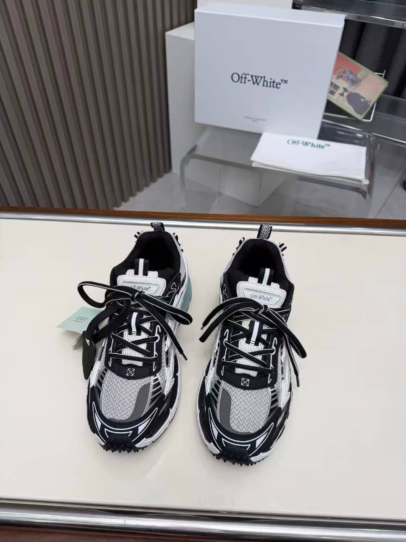 Off-White Sneakers