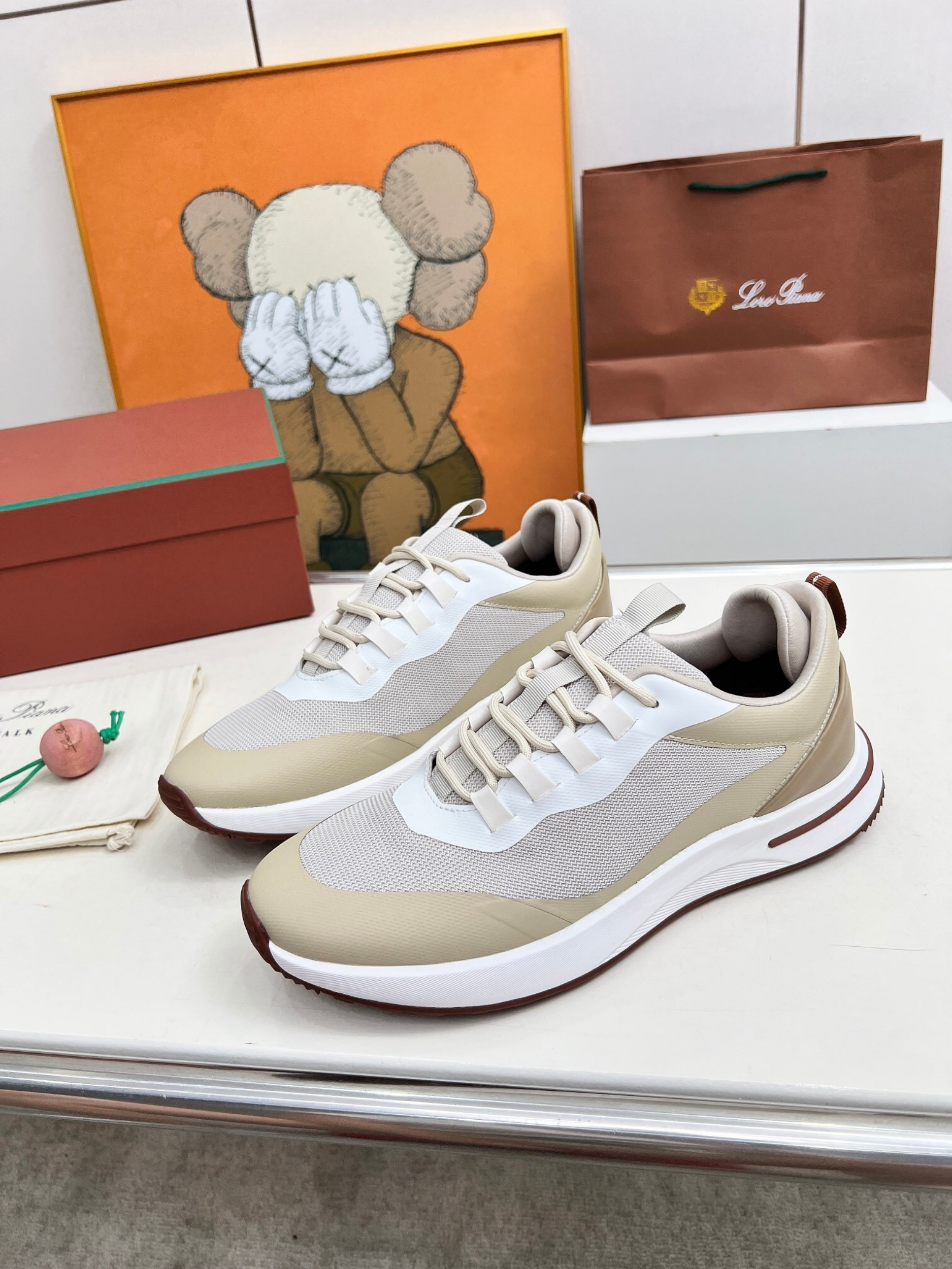 Loro Piana Weekend Walkers