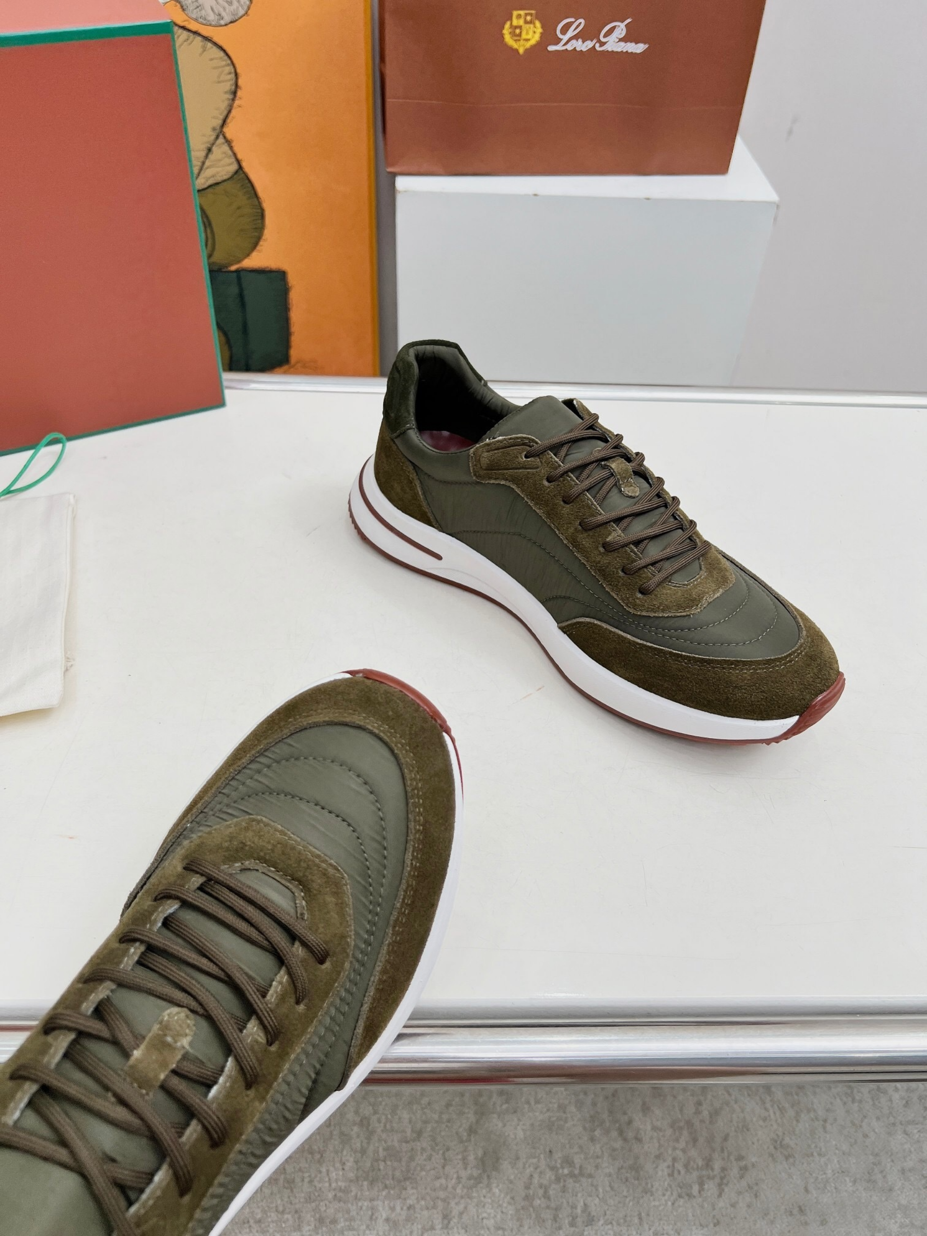 Loro Piana Week End Walk