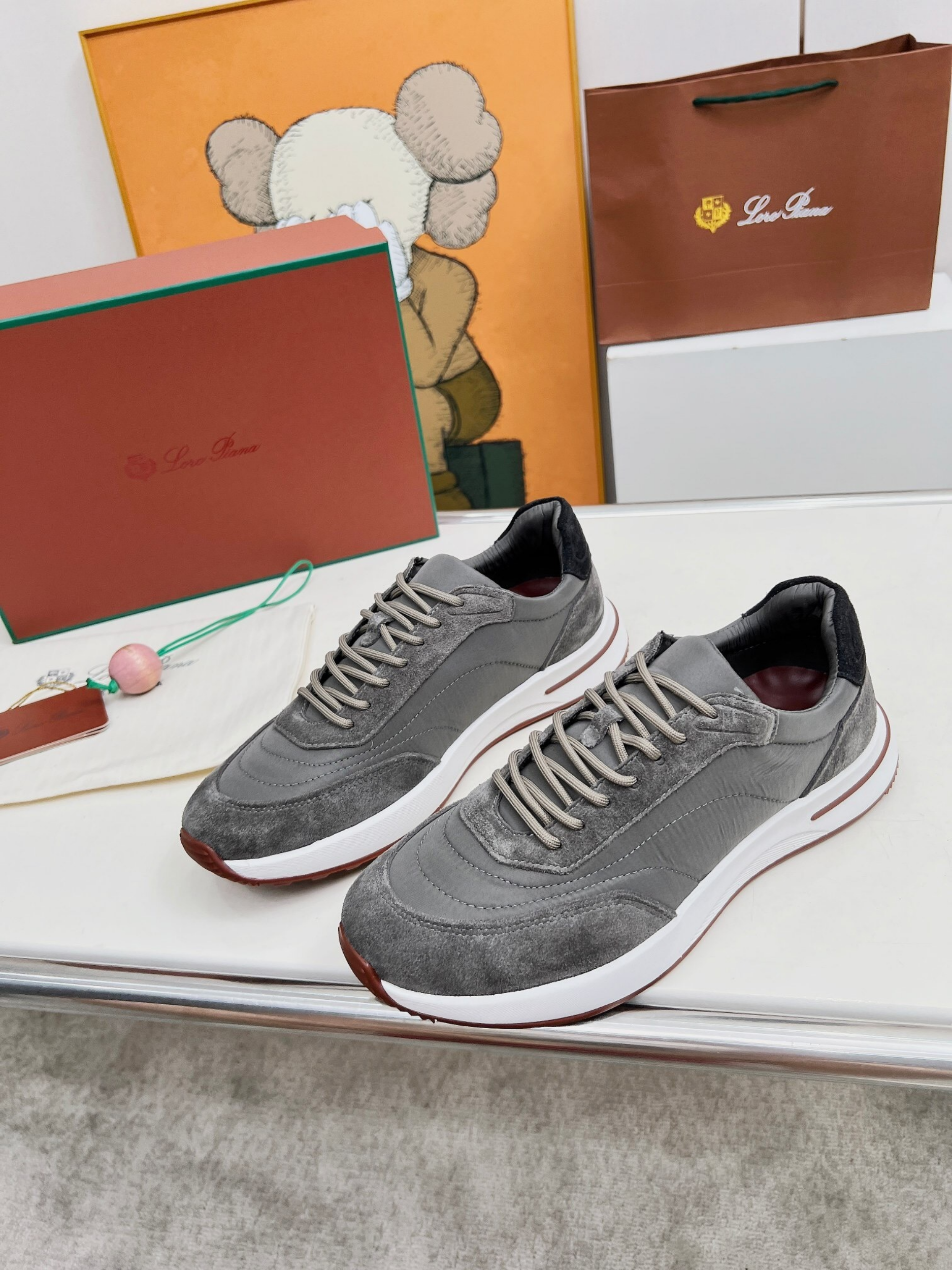 Loro Piana Week End Walk