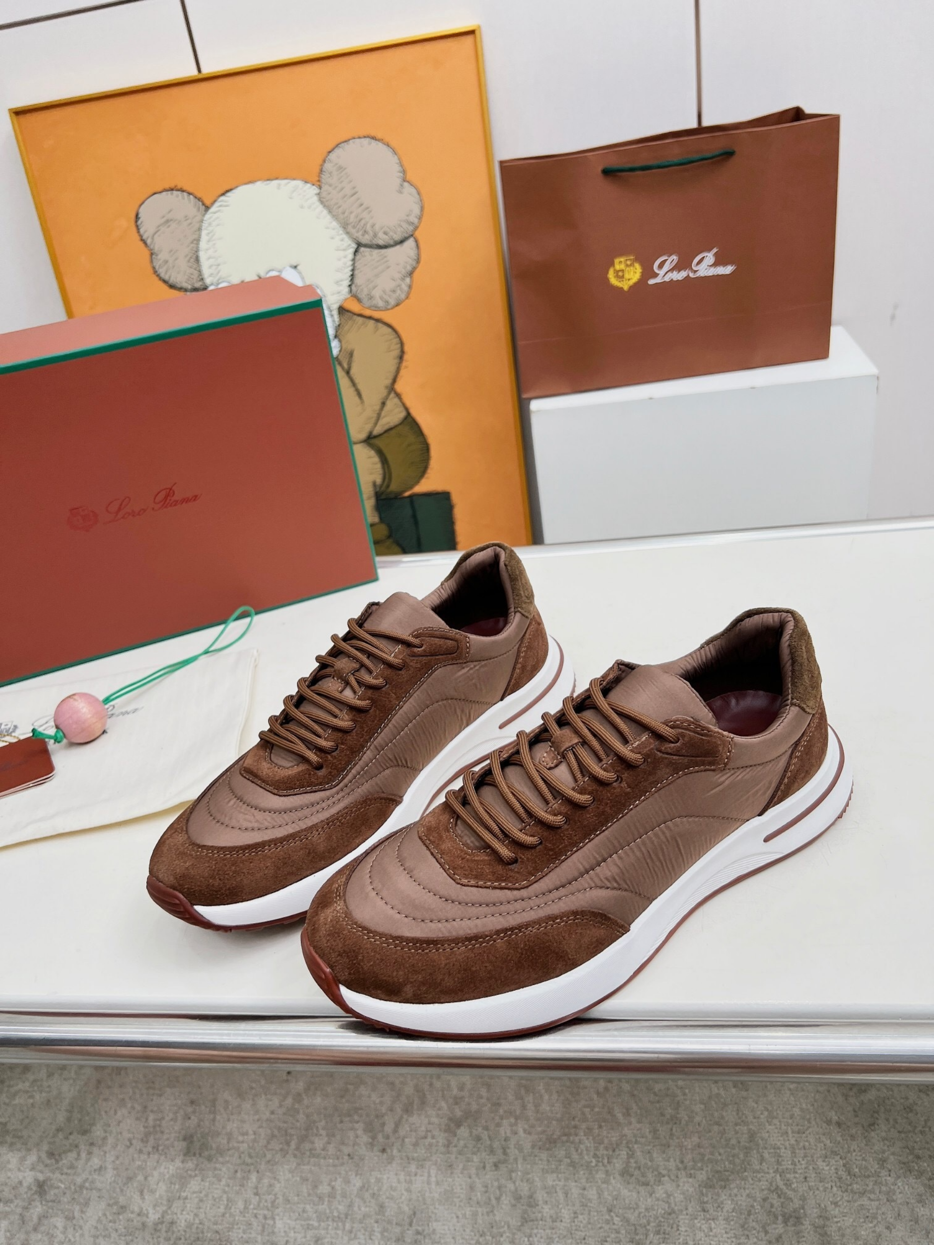 Loro Piana Week End Walk