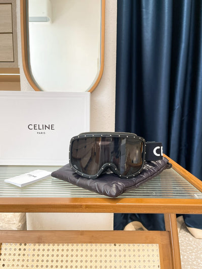 Celine SKI-BRIL
                        loading=