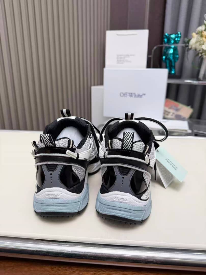 Off-White Sneakers
