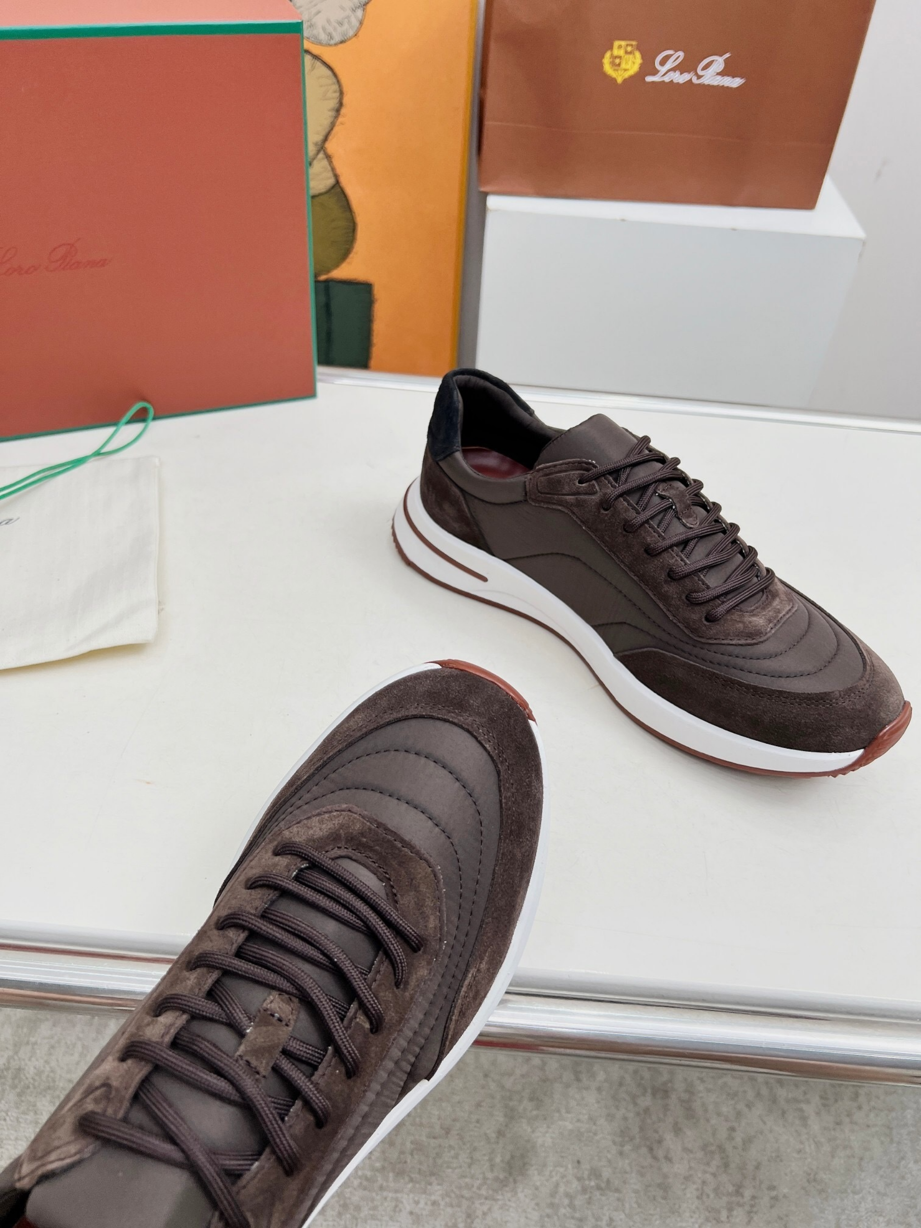 Loro Piana Week End Walk