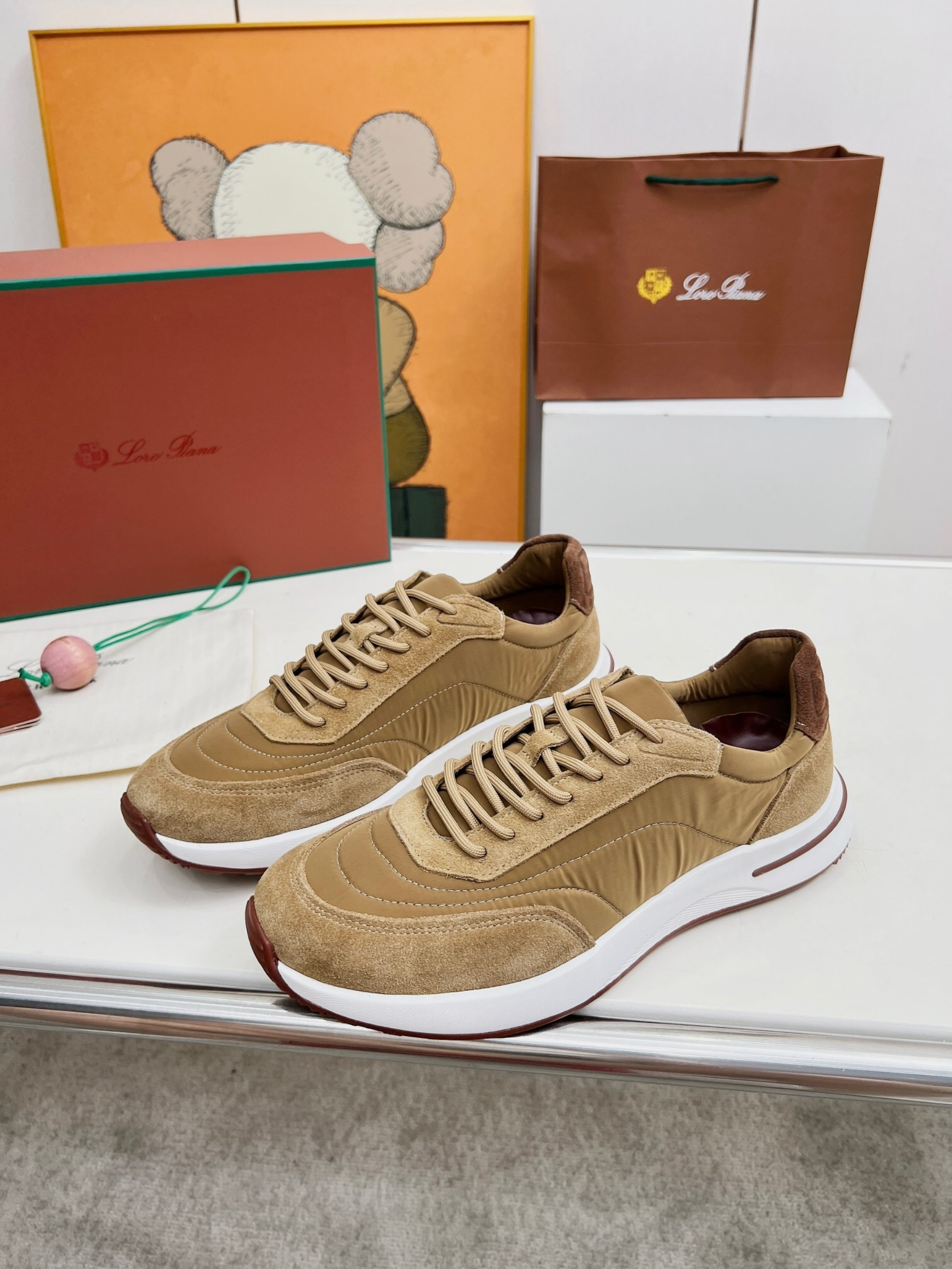 Loro Piana Week End Walk