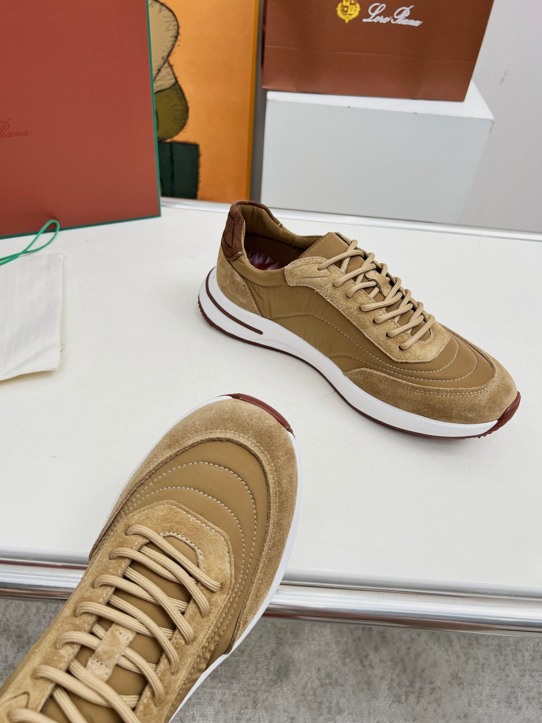 Loro Piana Week End Walk