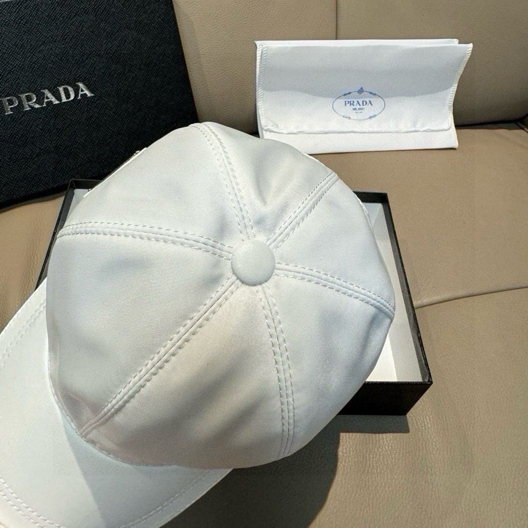 Prada Pet