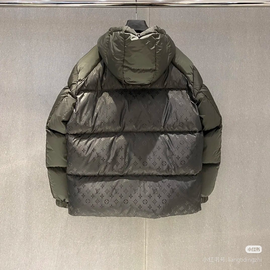 Louis Vuitton Monogram Jas