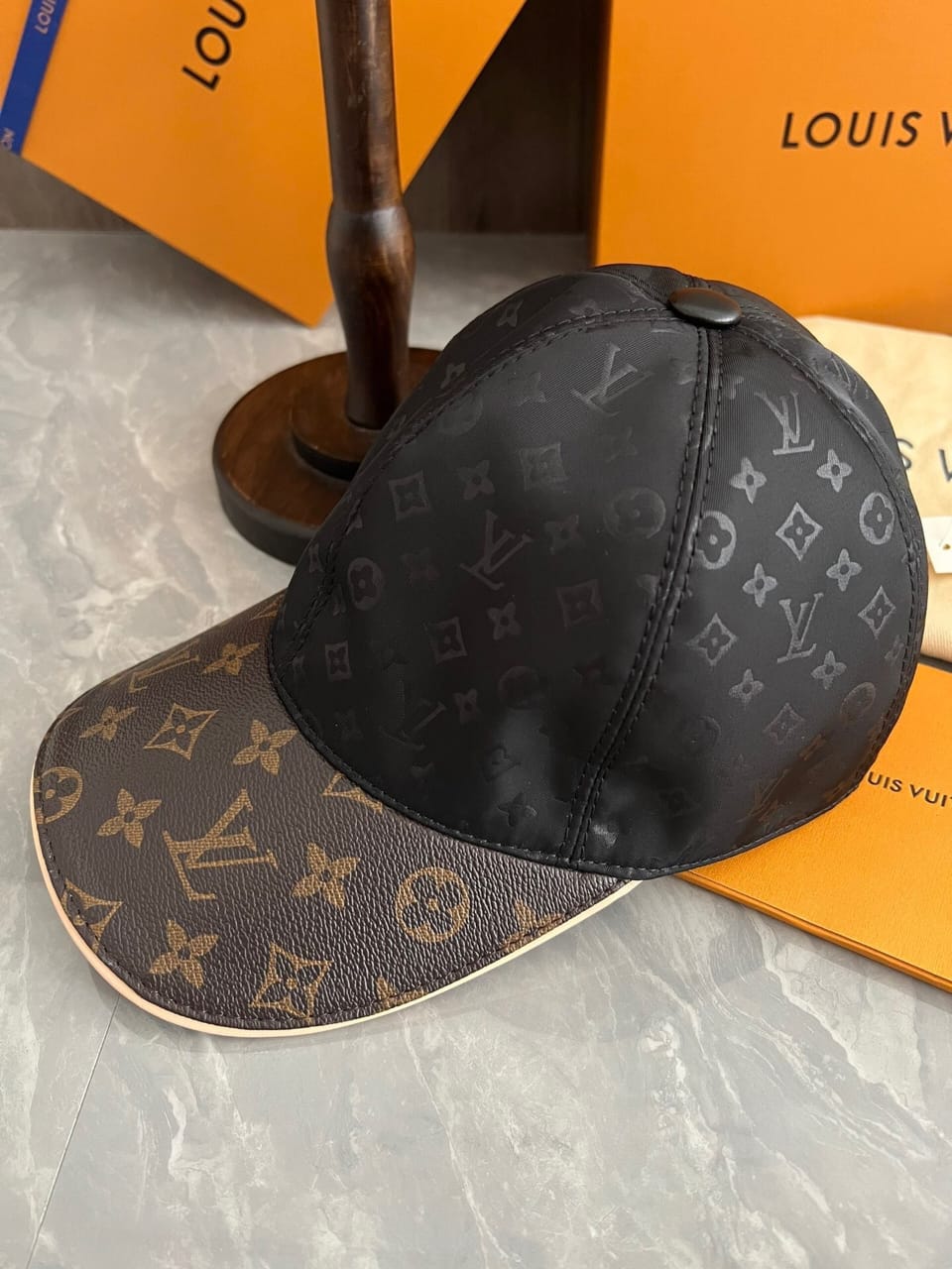 Louis Vuitton Pet
