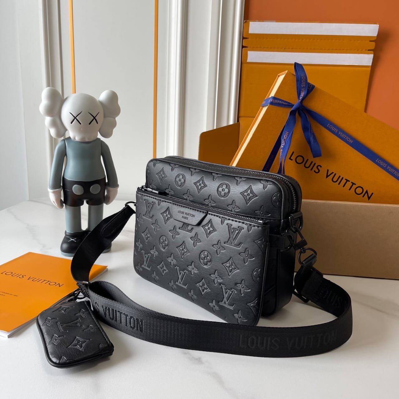 Louis Vuitton Trio Messenger Bag