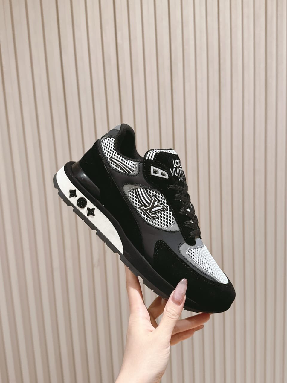 Louis Vuitton Run Away