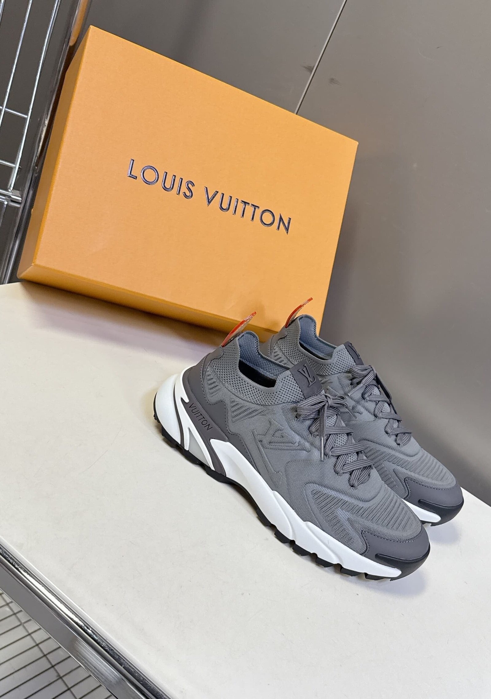 Louis Vuitton Tatic