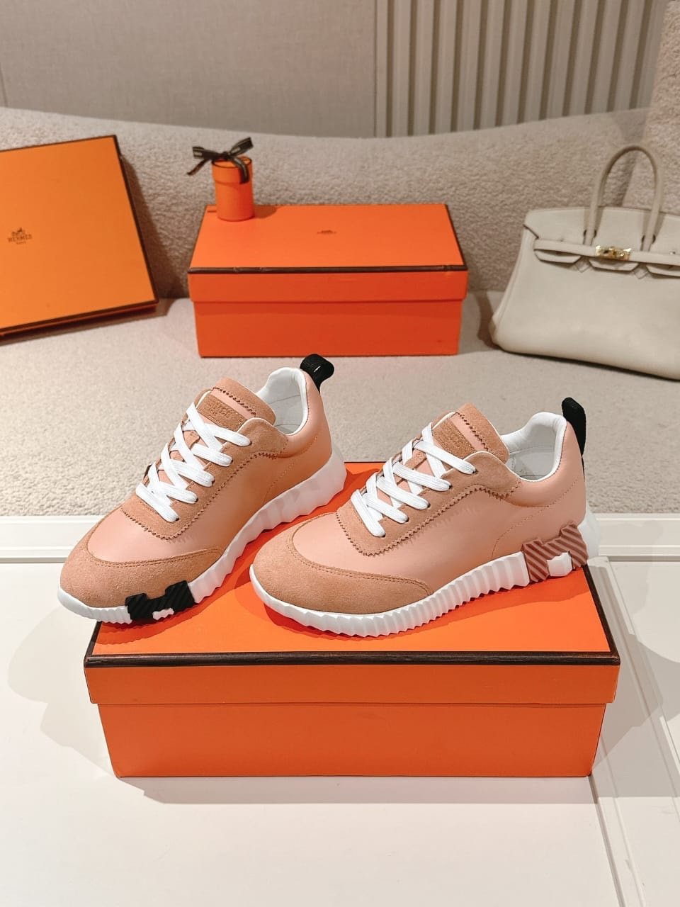 Hermes Bouncing